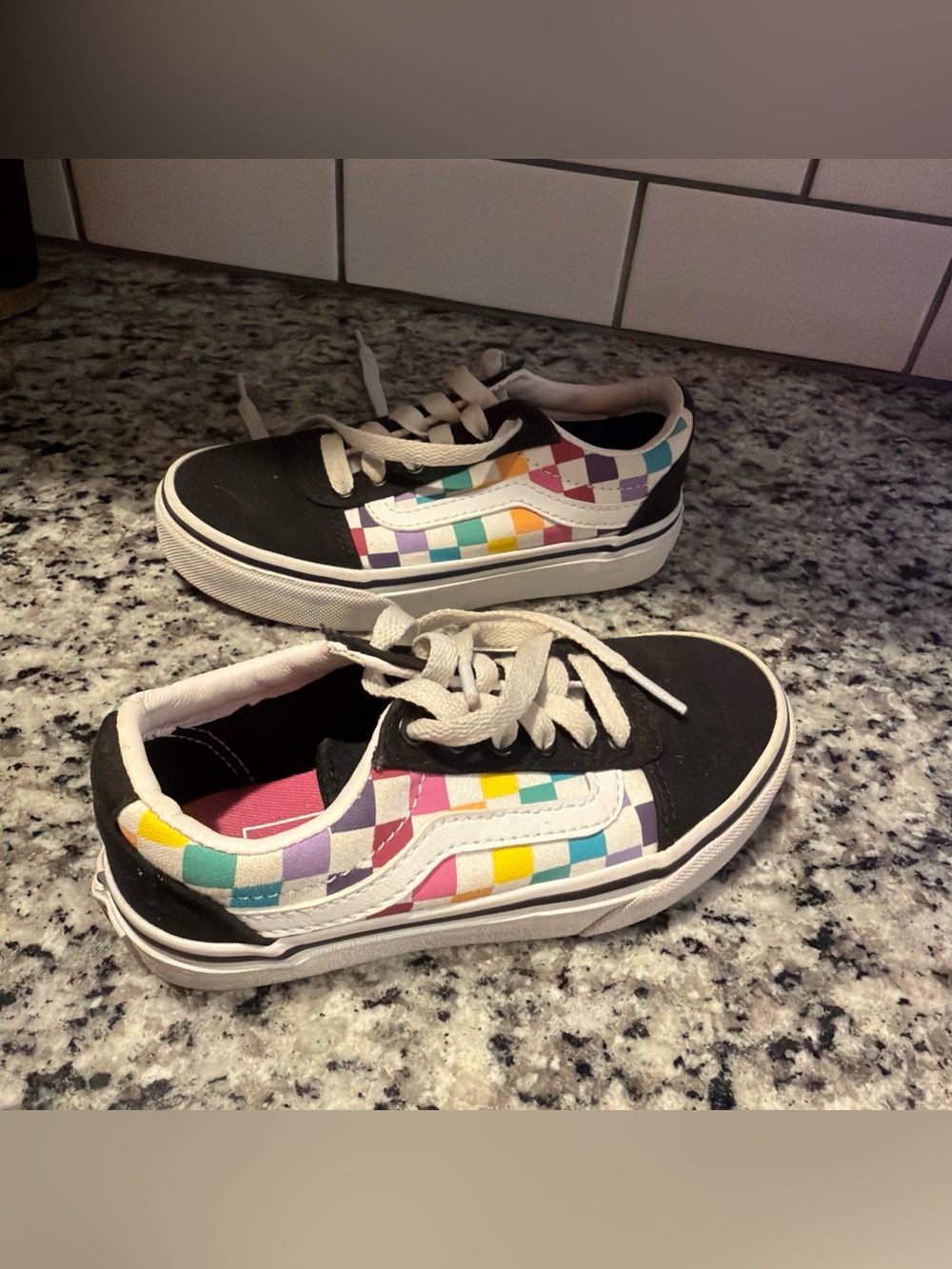 Vans Kids Old Skool  Rainbow Checkerboard Shoes Toddler Size 10.5 Colorful